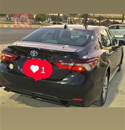 تۆیۆتا کامری